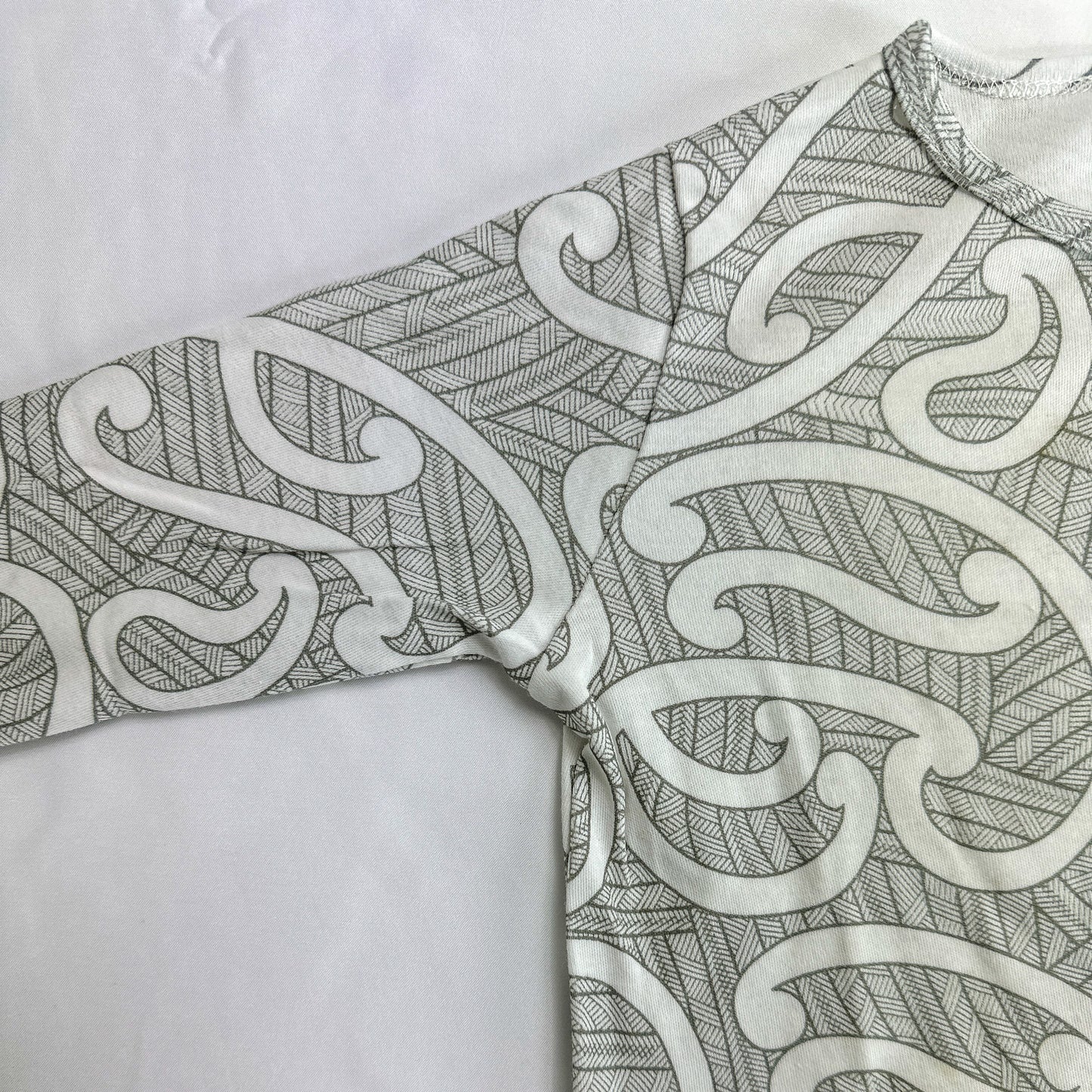 Nui (Hina/Grey) Long Sleeve Onesie