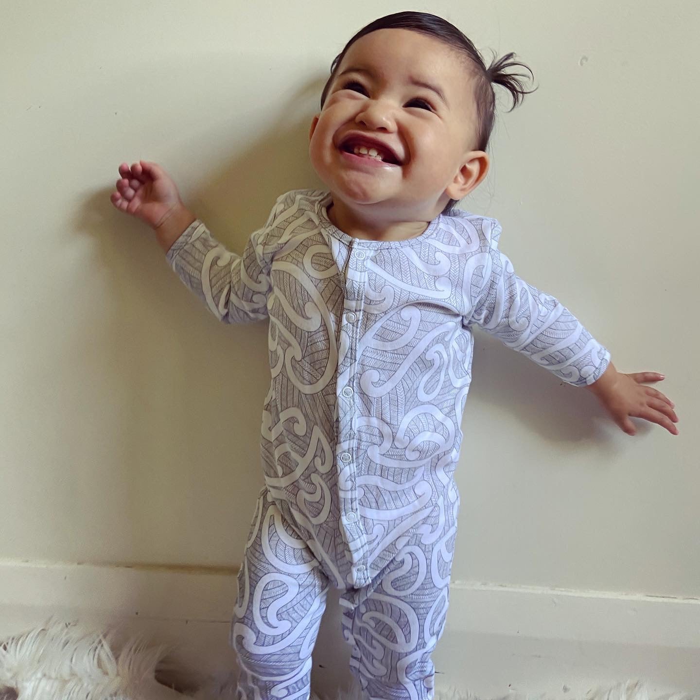 Nui (Hina/Grey) Long Sleeve Onesie