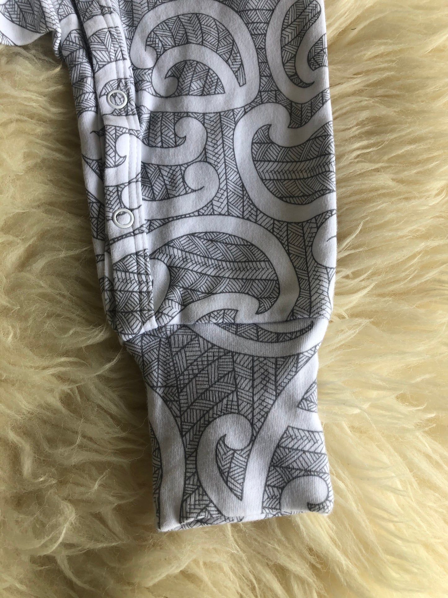 Nui (Hina/Grey) Long Sleeve Onesie