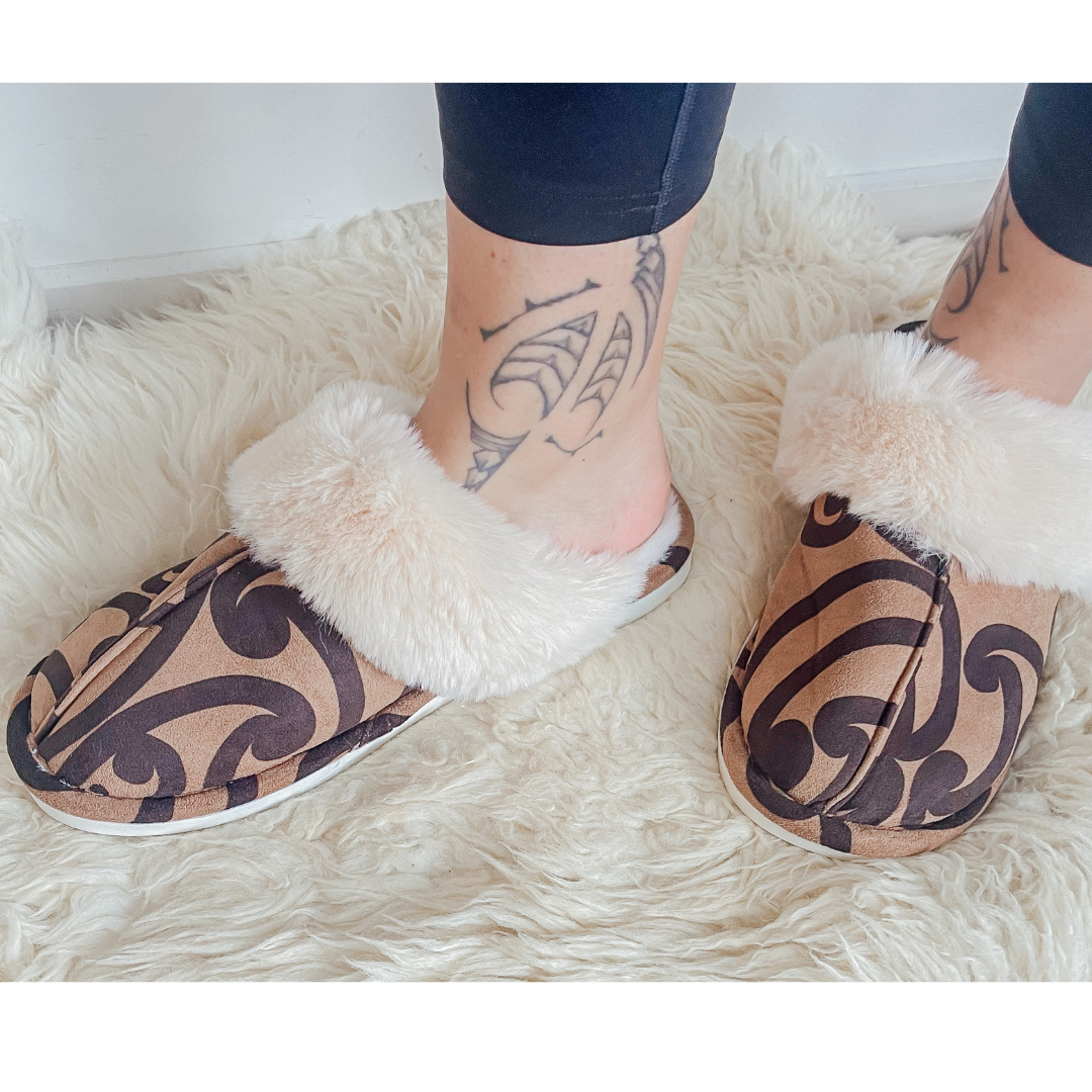 Slippers - (Tan - Maori Design)